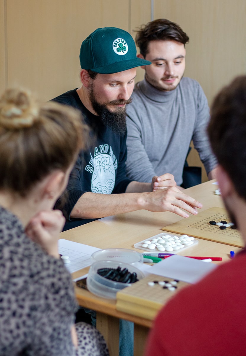 Un animateur lors d'un workshop pour entreprise