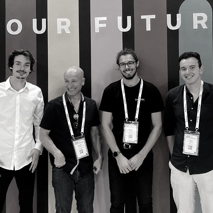 Photo de groupe des fondateurs de Emobot.