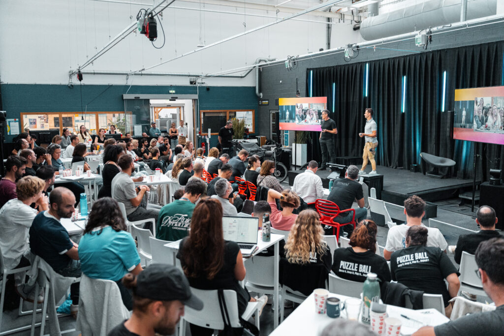 Équipes Decathlon lors du challenge innovation interne accompagné par Schoolab
